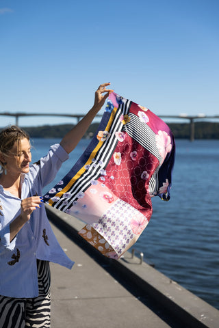 Silketørklæde, Origins, Burgundy